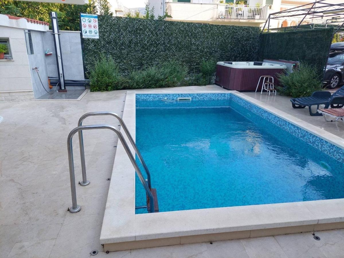 Apartments Nova Kaštela Cameră foto